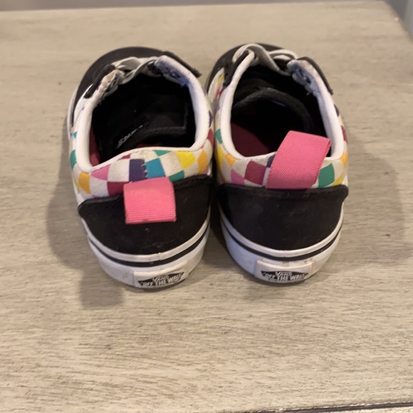 Toddler vans - Picture 3 of 3
